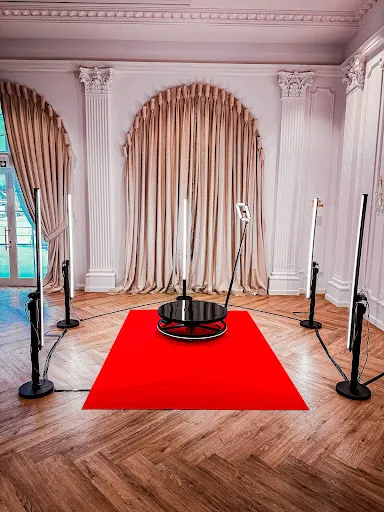 Raz Dwa Uśmiech - Fotobudka | Wideobudka 360 | Agencja Eventowa Animator Śląsk